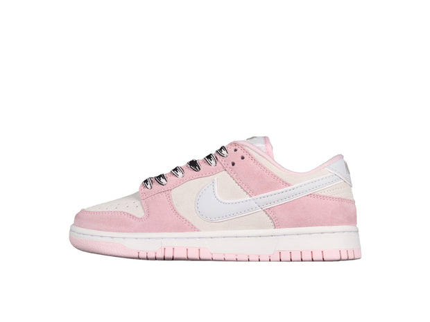 Nike Women Dunk LOW Pink Foam in